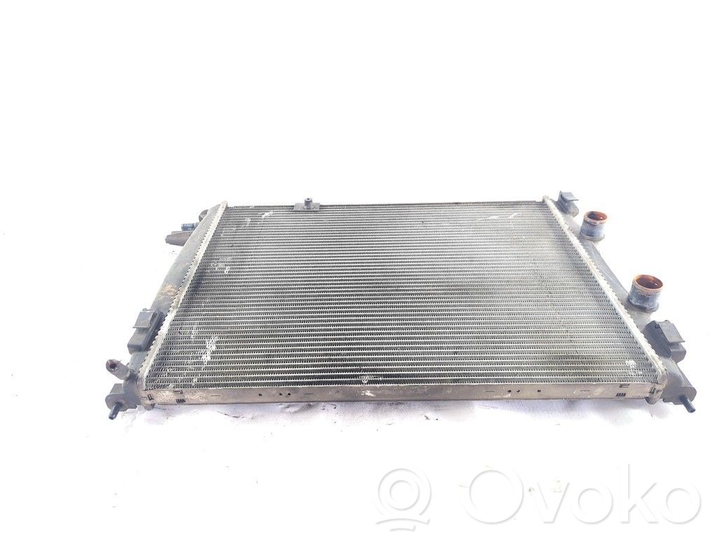 Nissan Qashqai Radiator lichid răcire 