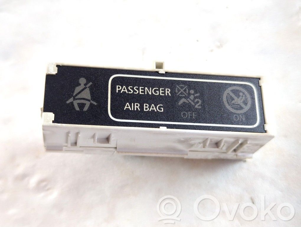 Bildschirm / Display / Anzeige   248804435R