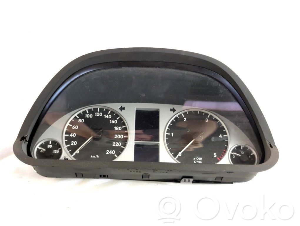 Mercedes-Benz B W245 Tachimetro (quadro strumenti)
