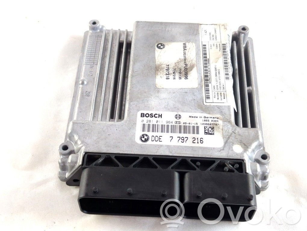 Calculateur moteur ECU   7797216