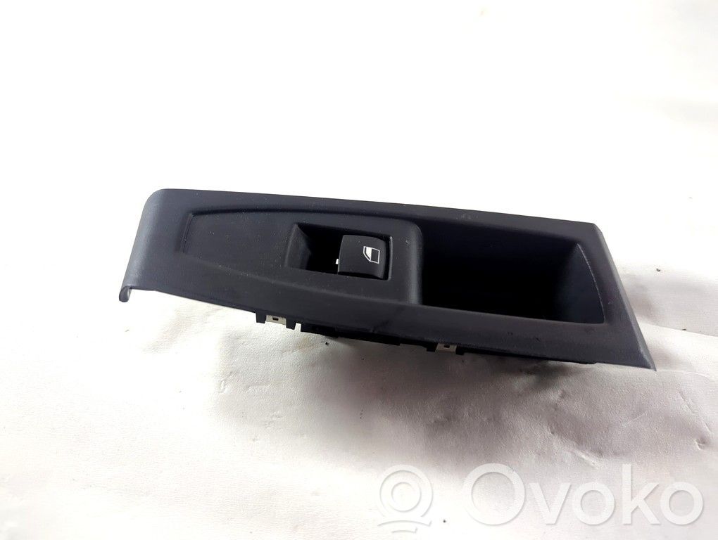Comutator comandă geamuri electrice   9208107