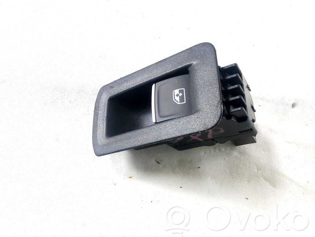 Volkswagen Tiguan Comutator comandă geamuri electrice 