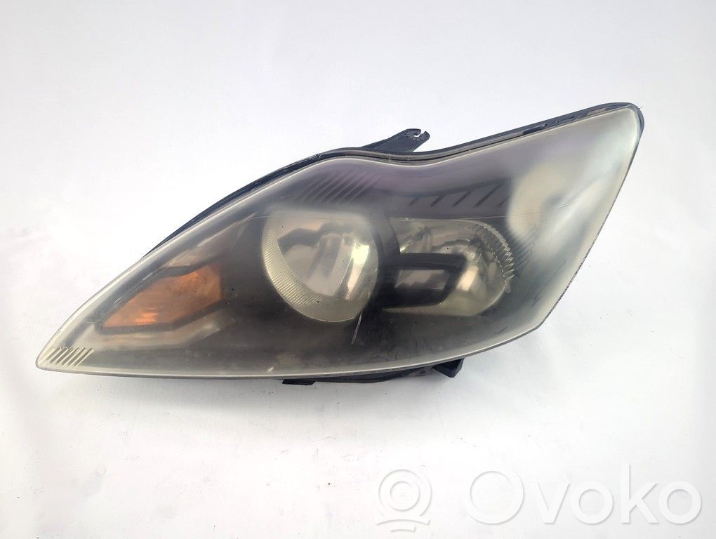 Ford Focus Lampa przednia 