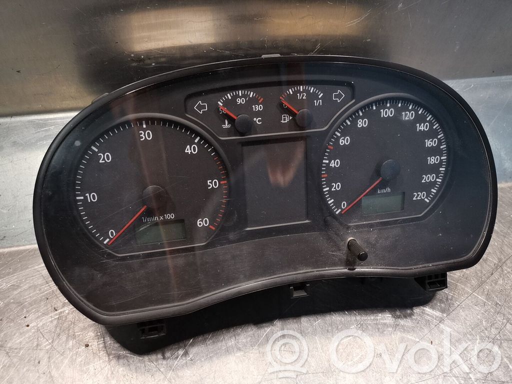 Volkswagen Polo IV 9N3 Vitezometru (grup de instrumente) 