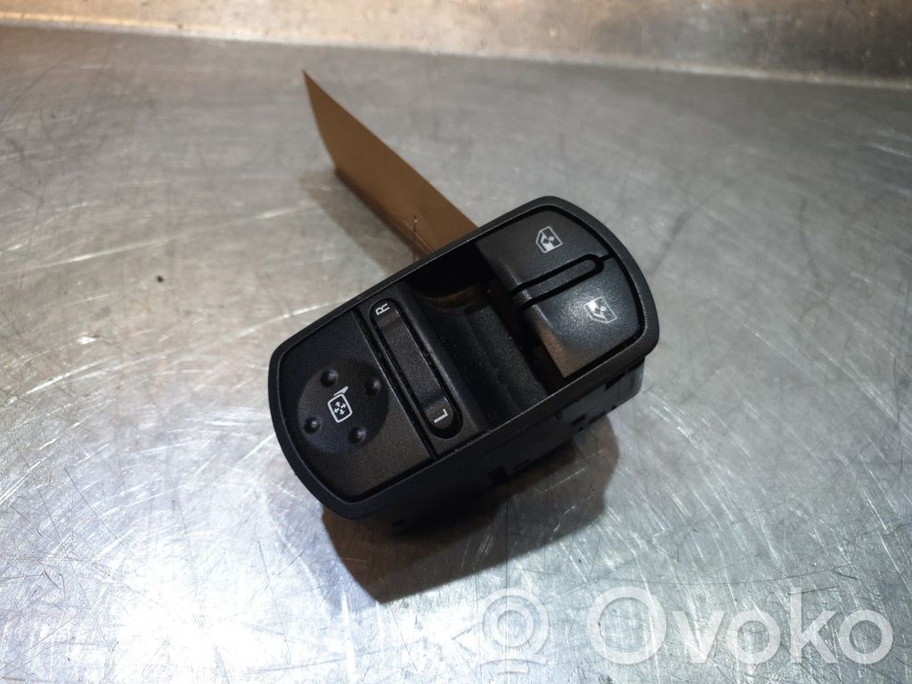 Electric window control switch   31430017