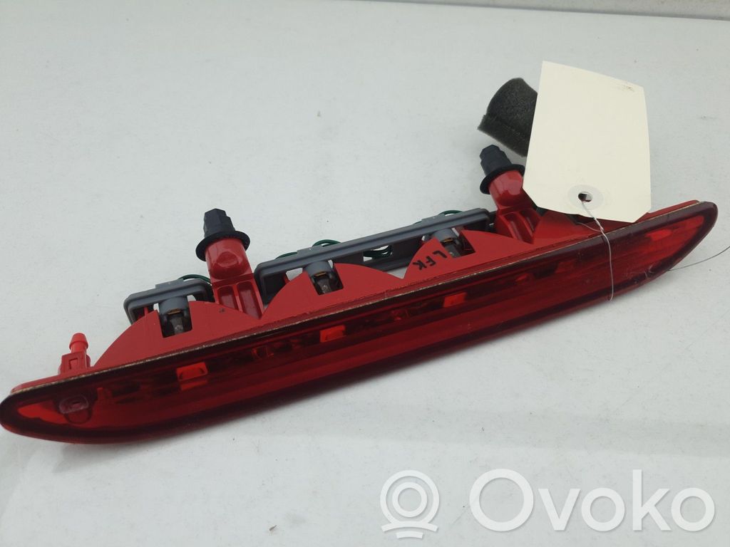 KIA Picanto Third/center stoplight 