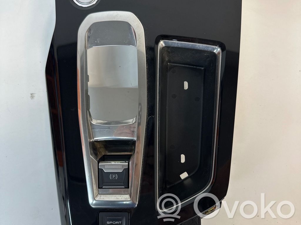 Peugeot 3008 II Pavarų perjungimo svirties apdaila (plastikinė) 