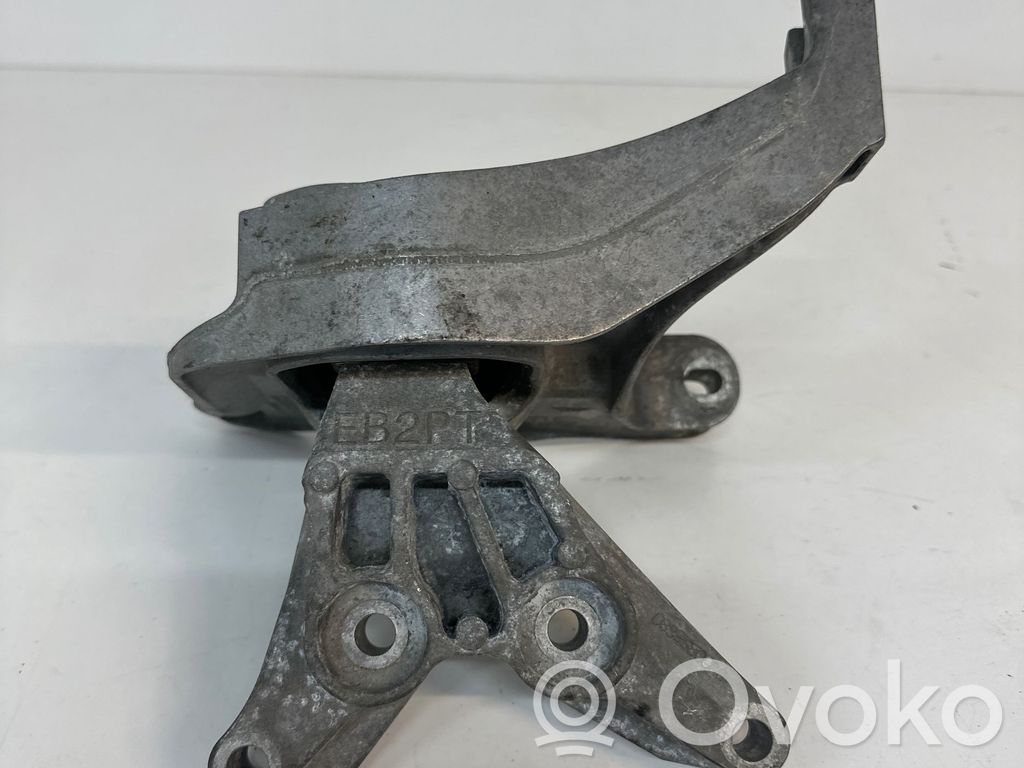 Peugeot 308 Engine mount bracket 