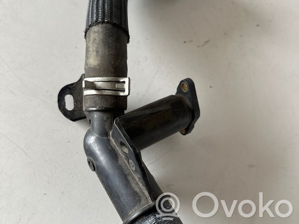 Peugeot 3008 I Engine coolant pipe/hose 