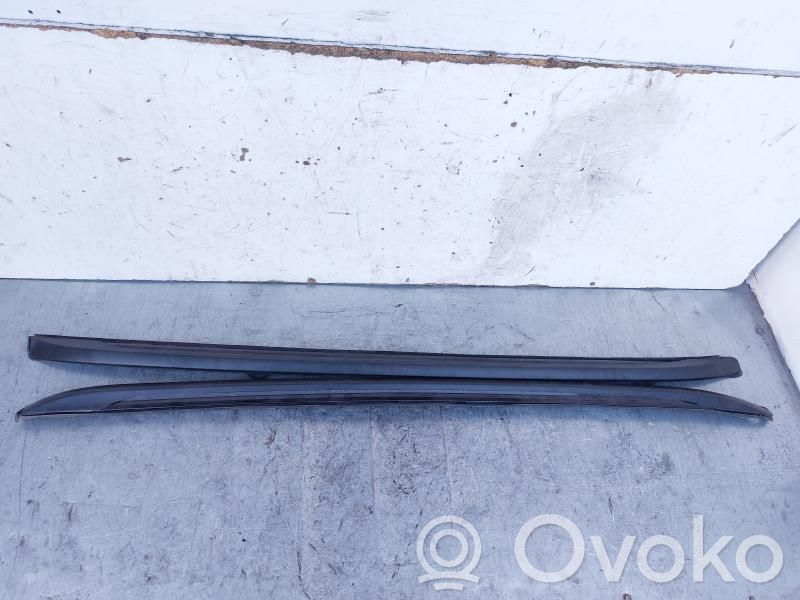 Rain gutter   5UR19RXFAC