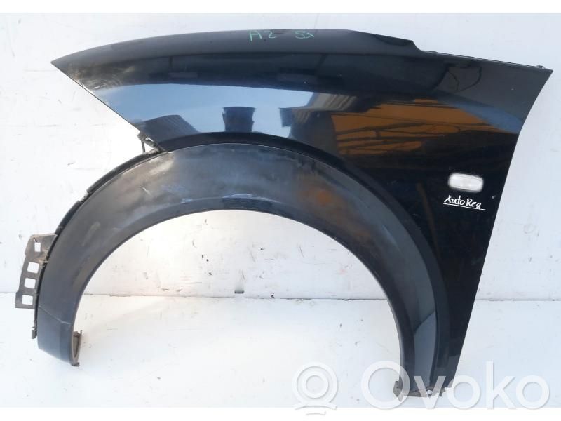 Audi A2 Priekinis amortizatorius bamperio 