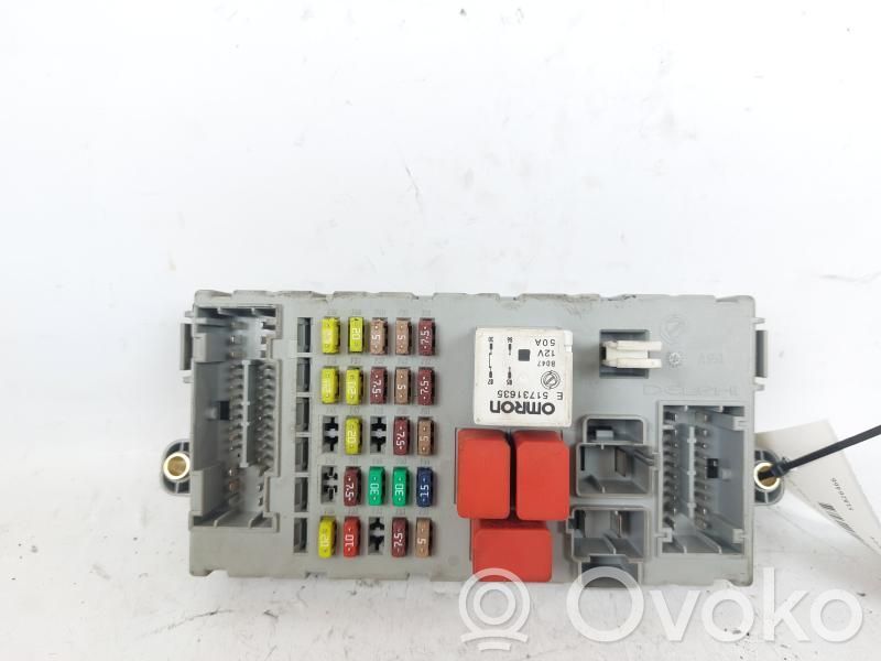 Lancia Delta Módulo de fusible 