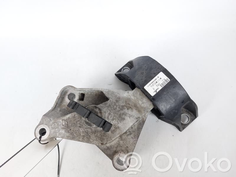 Renault Clio IV Engine mount bracket 