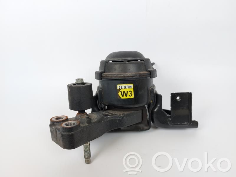 Toyota Yaris Engine mount bracket 