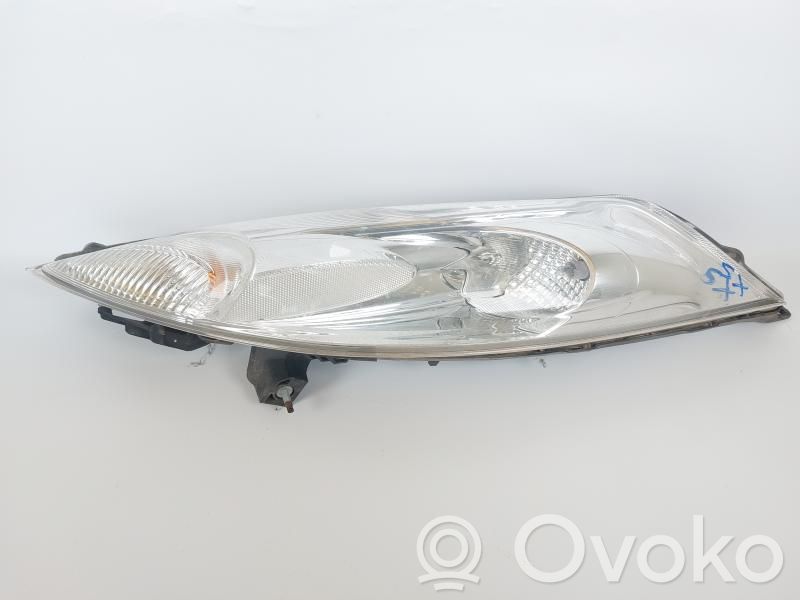 Nissan Juke I F15 Lampa przednia 