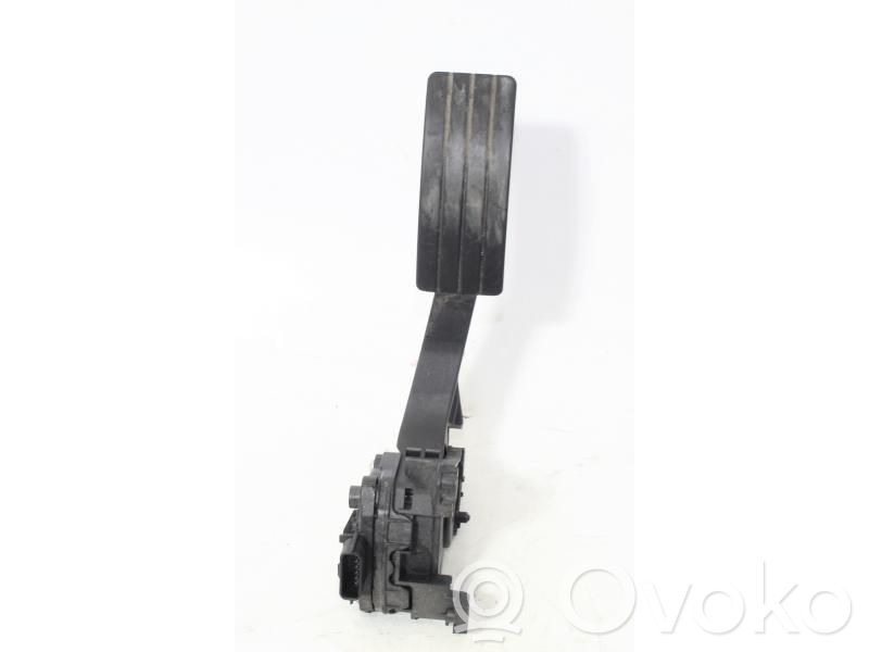 Renault Twingo III Accelerator throttle pedal 