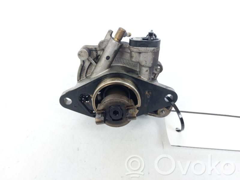 Opel Meriva B Vacuum pump 