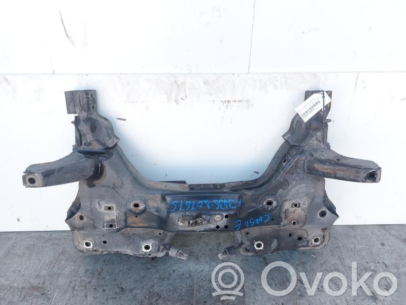 Opel Corsa E Priekinis traversas 