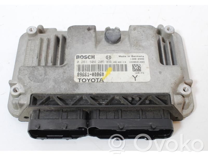 Toyota Yaris Engine control unit/module 