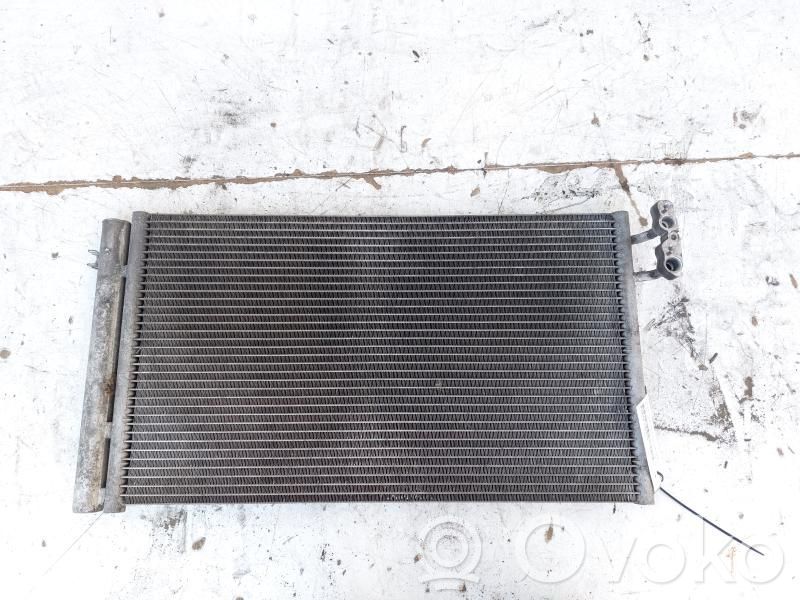 BMW 1 E81 E87 Oro kondicionieriaus radiatorius aušinimo 