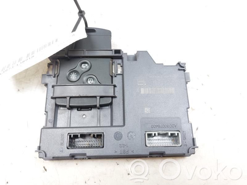 Renault Clio IV Ignition lock 