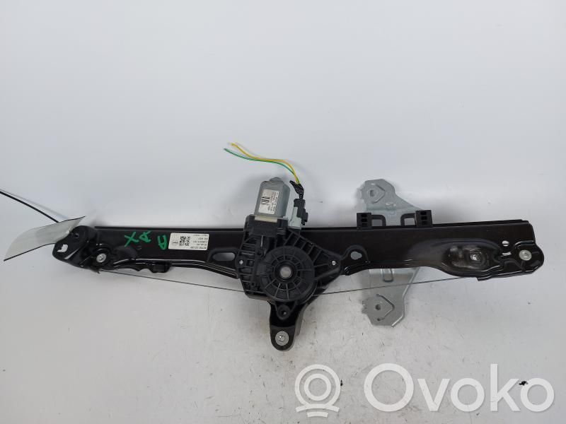 Nissan Pulsar Macara ușă față cu motor 