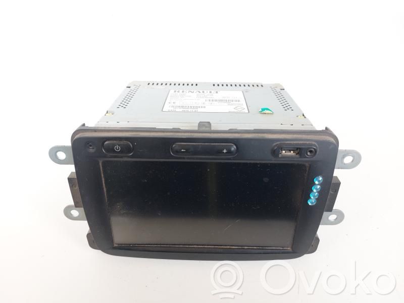Dacia Lodgy Radio/CD/DVD/GPS head unit 