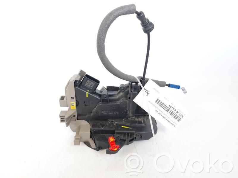 KIA Ceed Takaoven lukko 