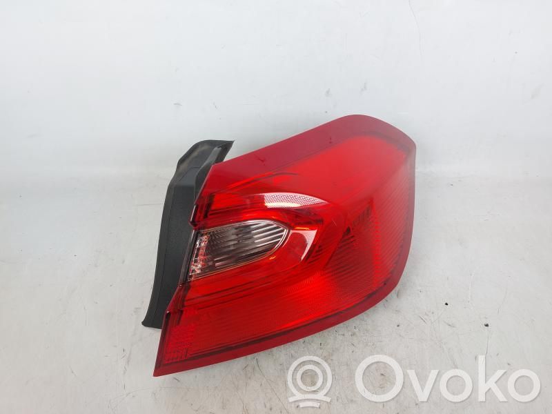 Ford Fiesta Luz trasera/de freno 