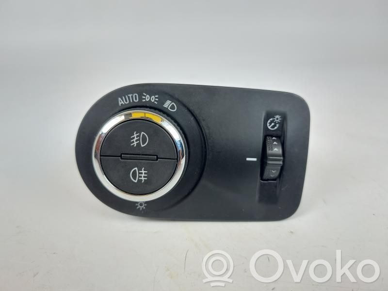 Opel Astra K Interruttore luci 