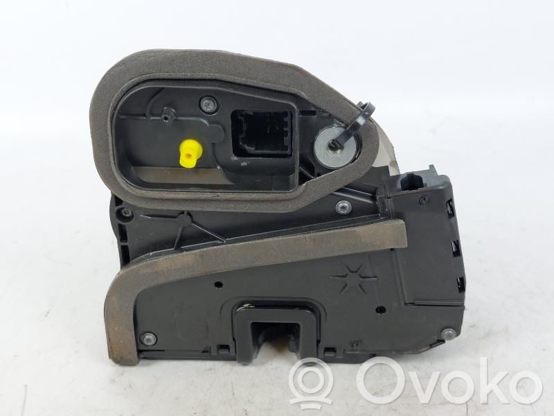 Opel Astra K Priekinė durų spyna 