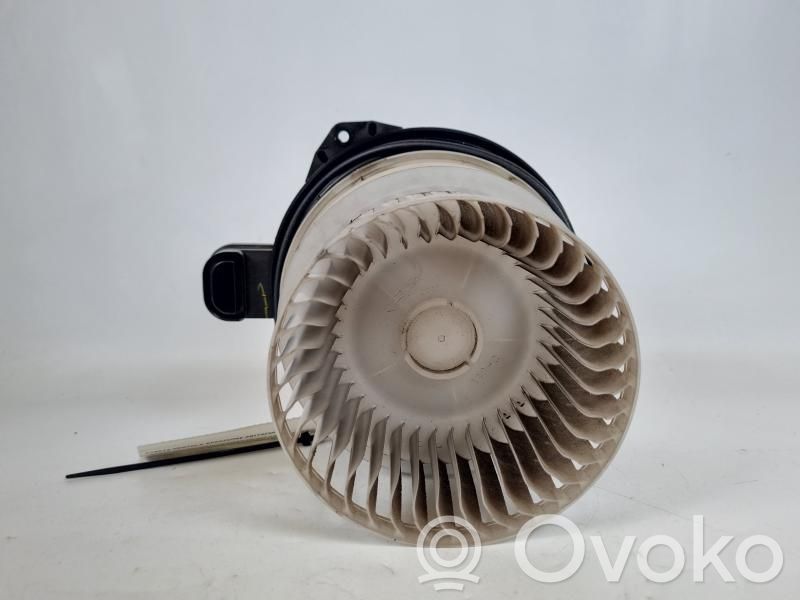 Lexus UX Mazā radiatora ventilators 