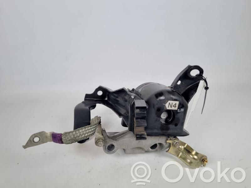 Lexus UX Engine mount bracket 