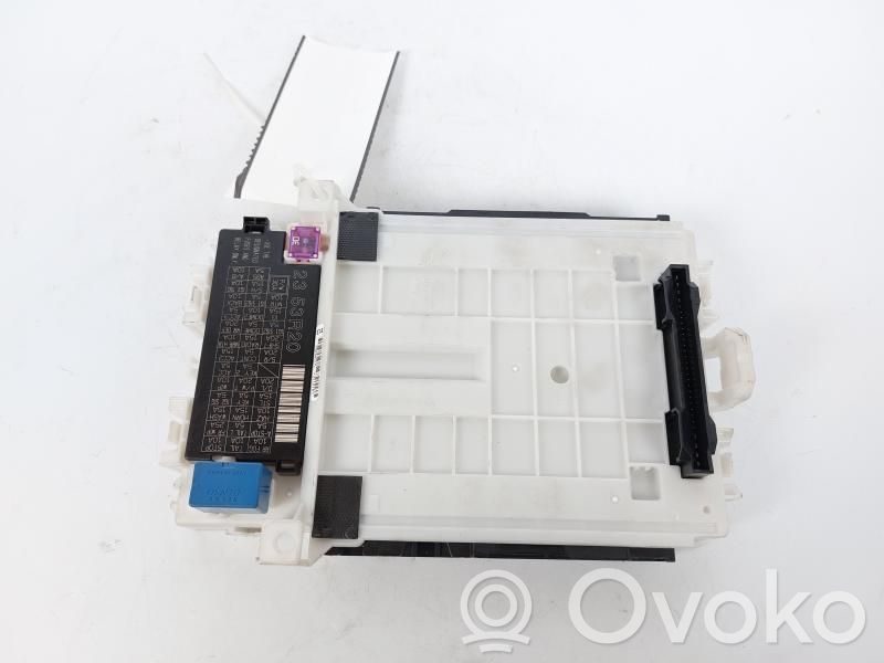 Suzuki Swift III Fuse module 