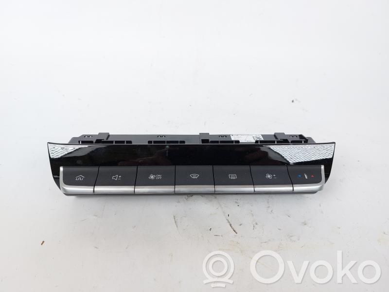 MG ZS Center console 