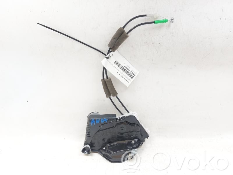 Toyota Yaris Cross Zamek drzwi przednich 