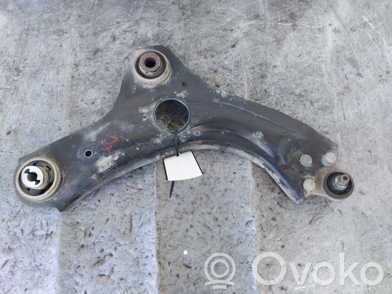Renault Clio V Front control arm 