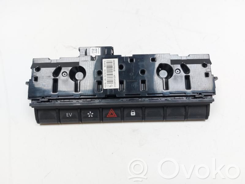 Renault Captur II Consola central 
