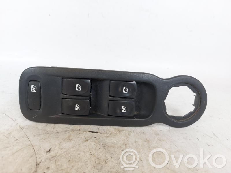 Renault Modus Electric window control switch 