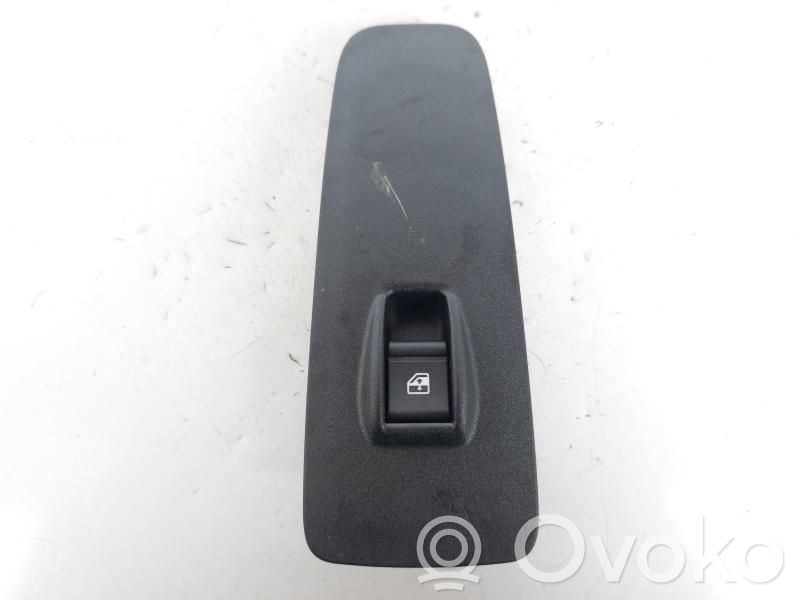 Opel Movano B Electric window control switch 