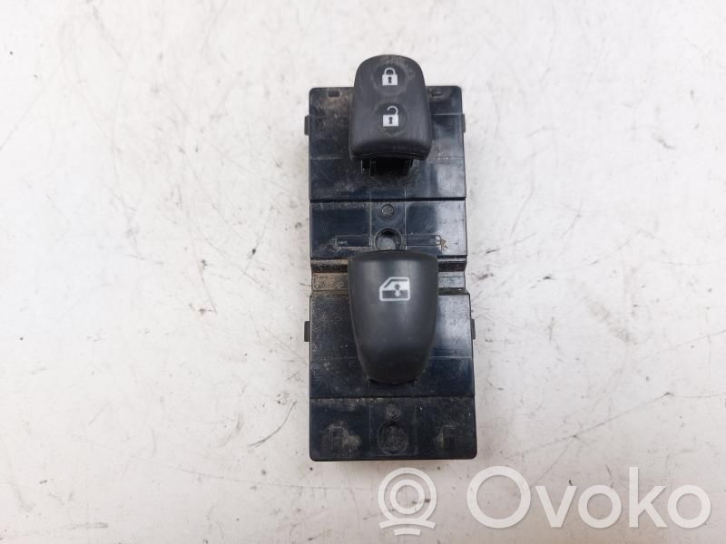 Nissan Qashqai Comutator comandă geamuri electrice 