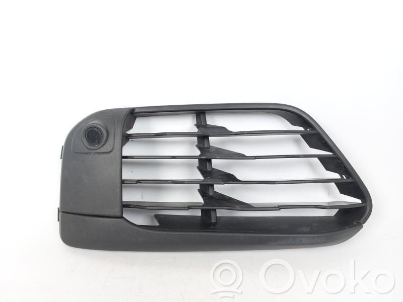Atrapa chłodnicy / Grill   7354777,7354777