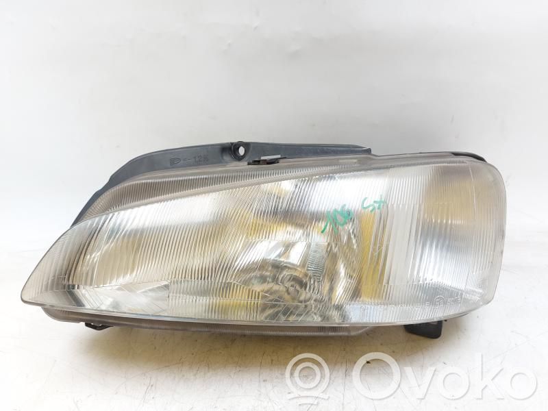 Peugeot 106 Scheinwerfer 