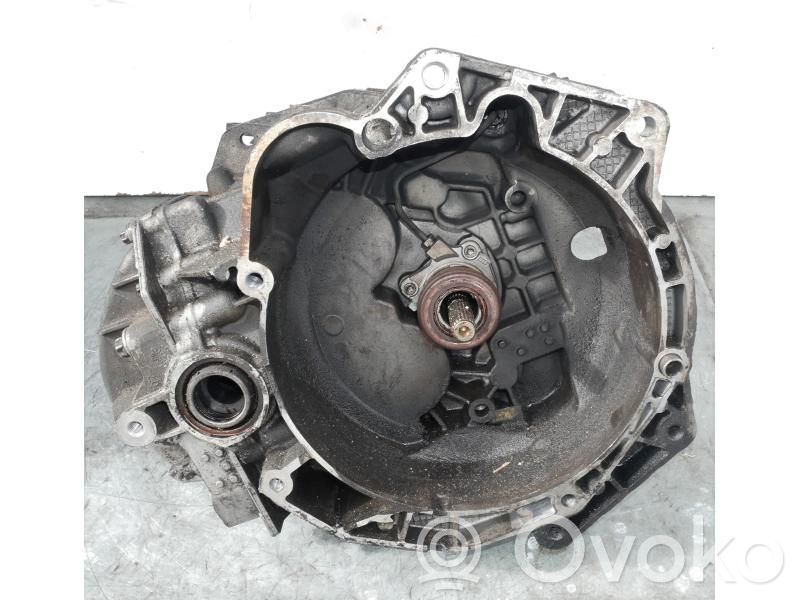 Opel Corsa D 5 Gang Schaltgetriebe 