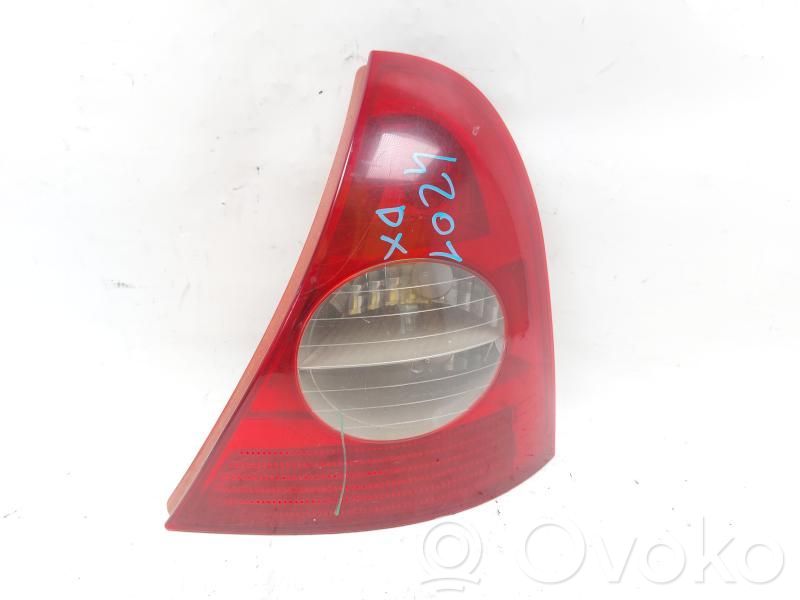 Renault Clio II Luci posteriori 