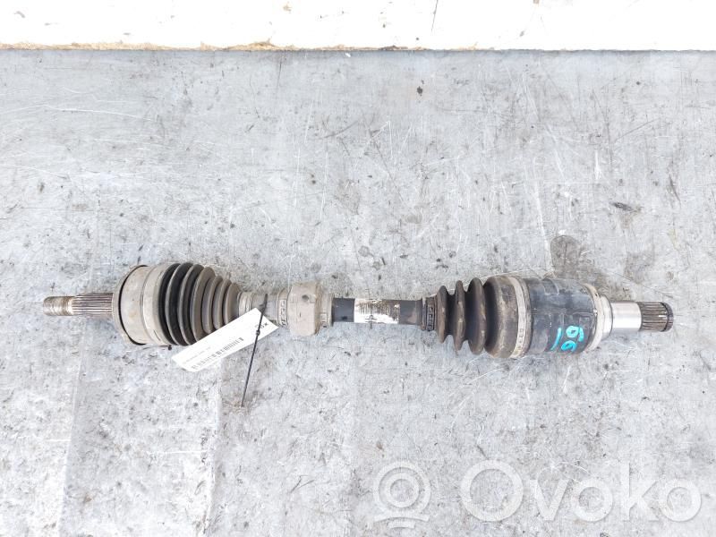 Toyota Auris E180 Priekinis pusašis 