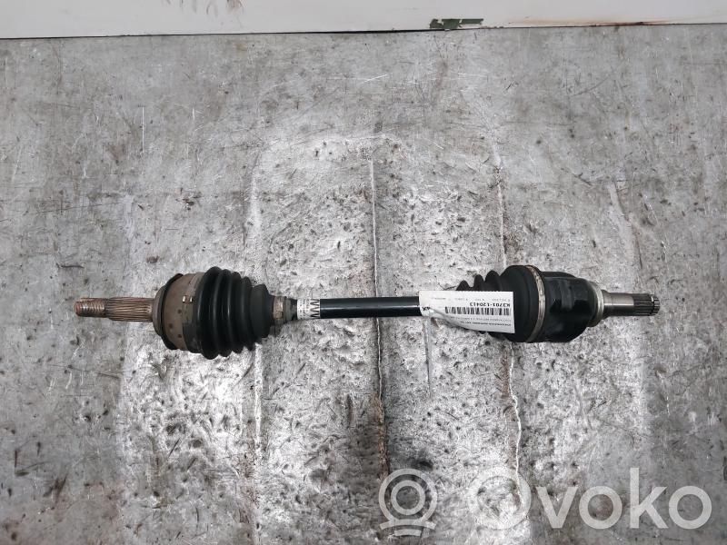 Toyota Yaris Półoś przednia 