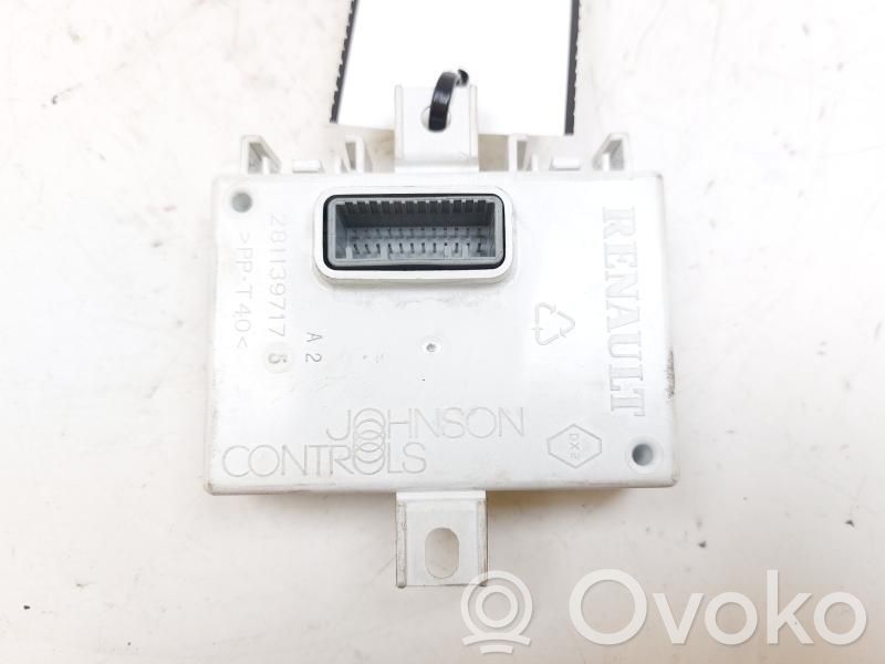 Renault Clio IV Engine control unit/module 