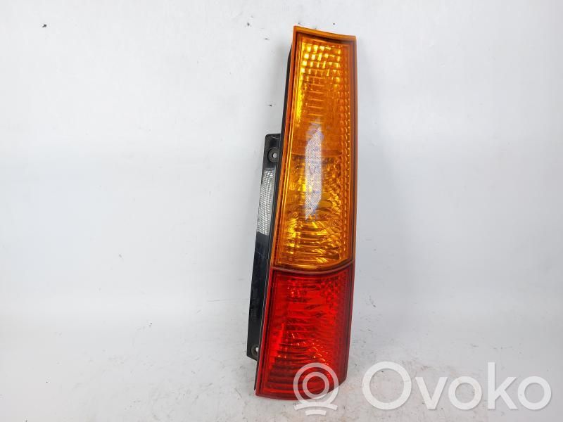 Suzuki Ignis Aizmugurējais lukturis virsbūvē 