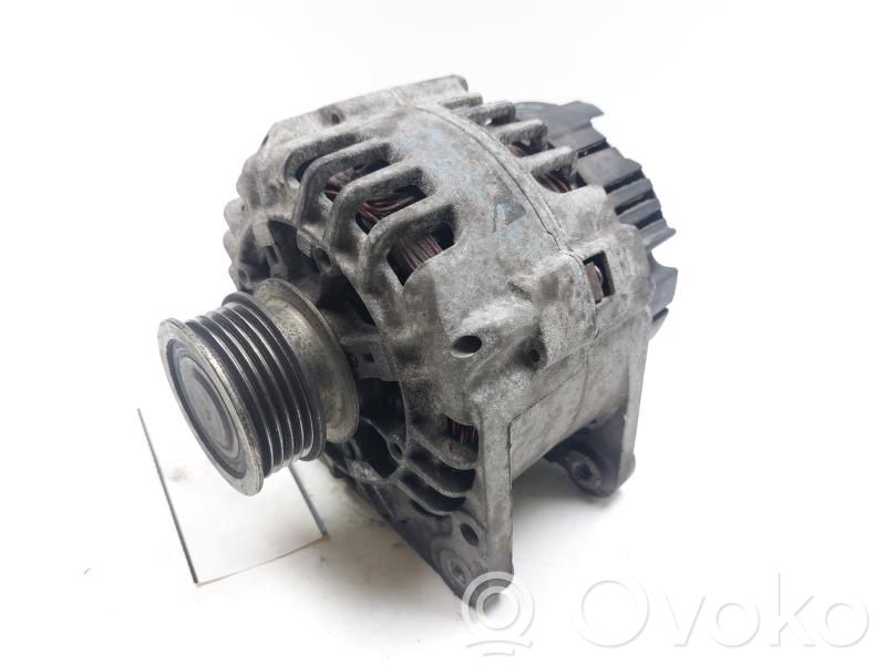 Renault Clio II Ģenerators 